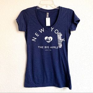 NWT New York Big Apple Graphic Tee